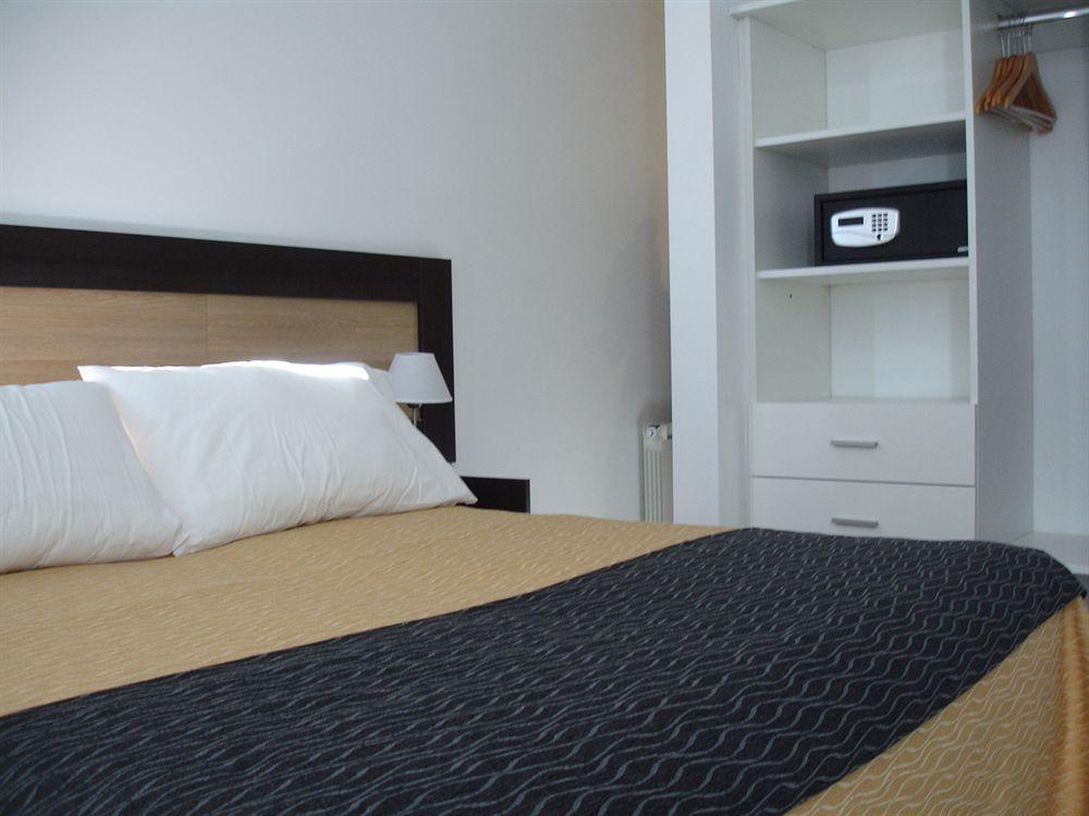 Amerian Carlos Paz & Suites Villa Carlos Paz Buitenkant foto