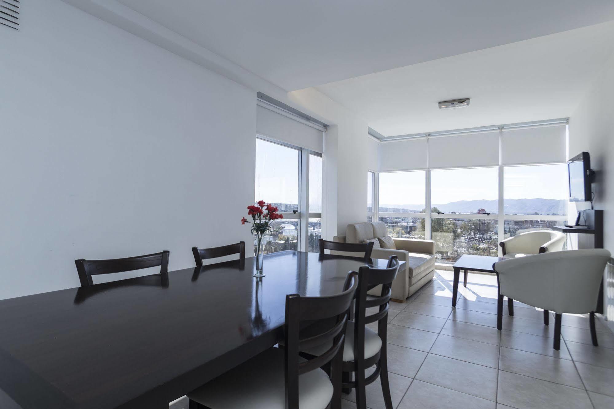 Amerian Carlos Paz & Suites Villa Carlos Paz Buitenkant foto